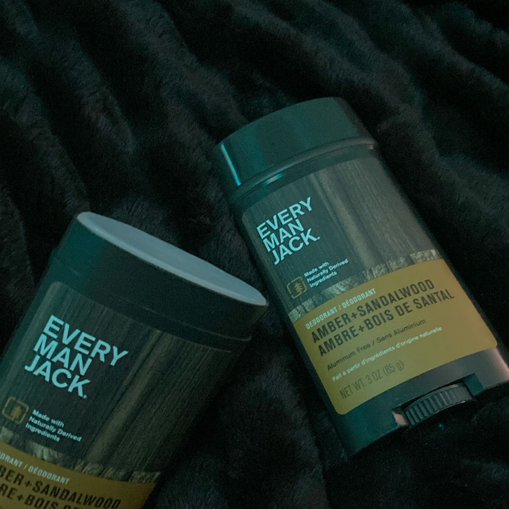 Smell good with every man Jack deodorant not used this is a must need!